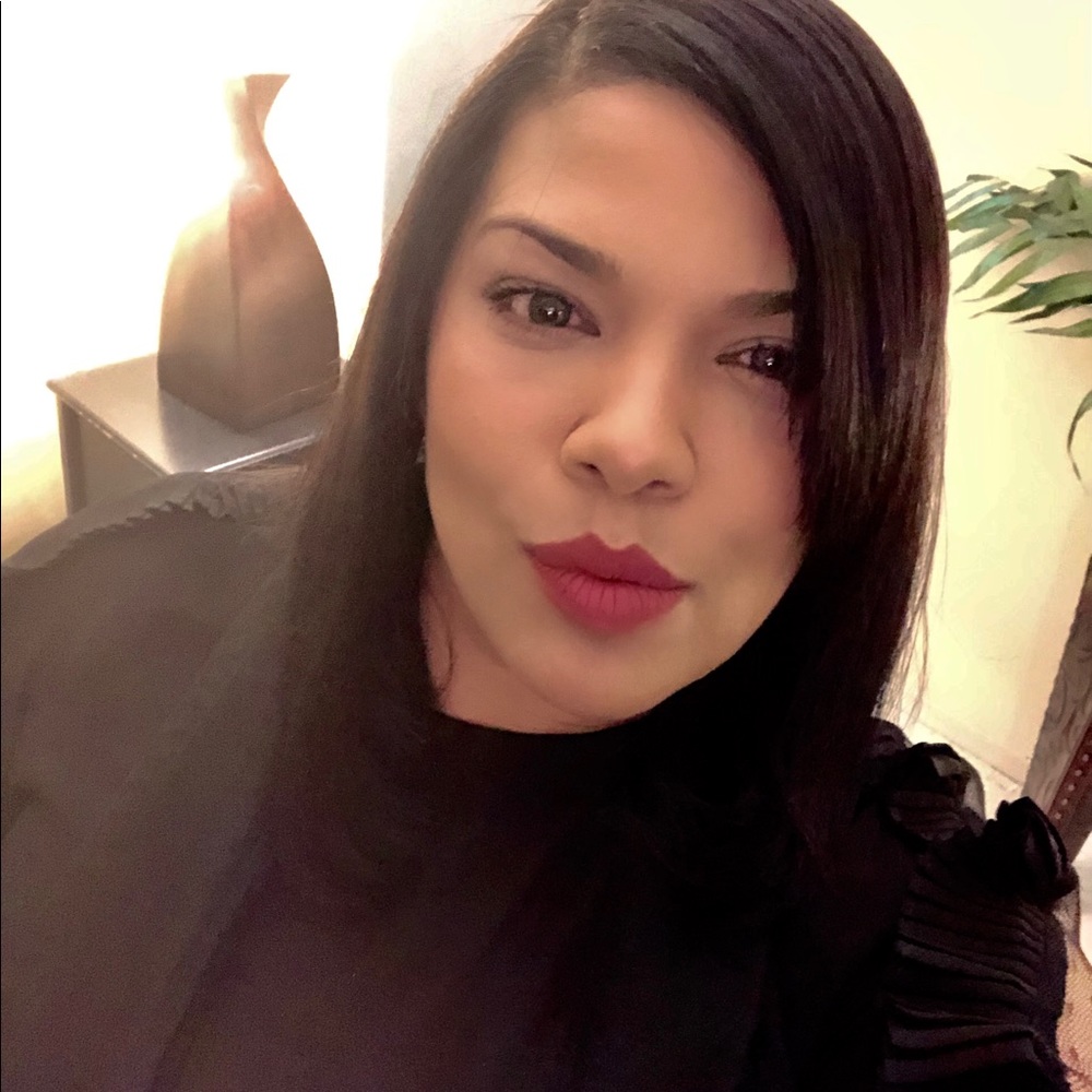 Meet your Posher, Melissa